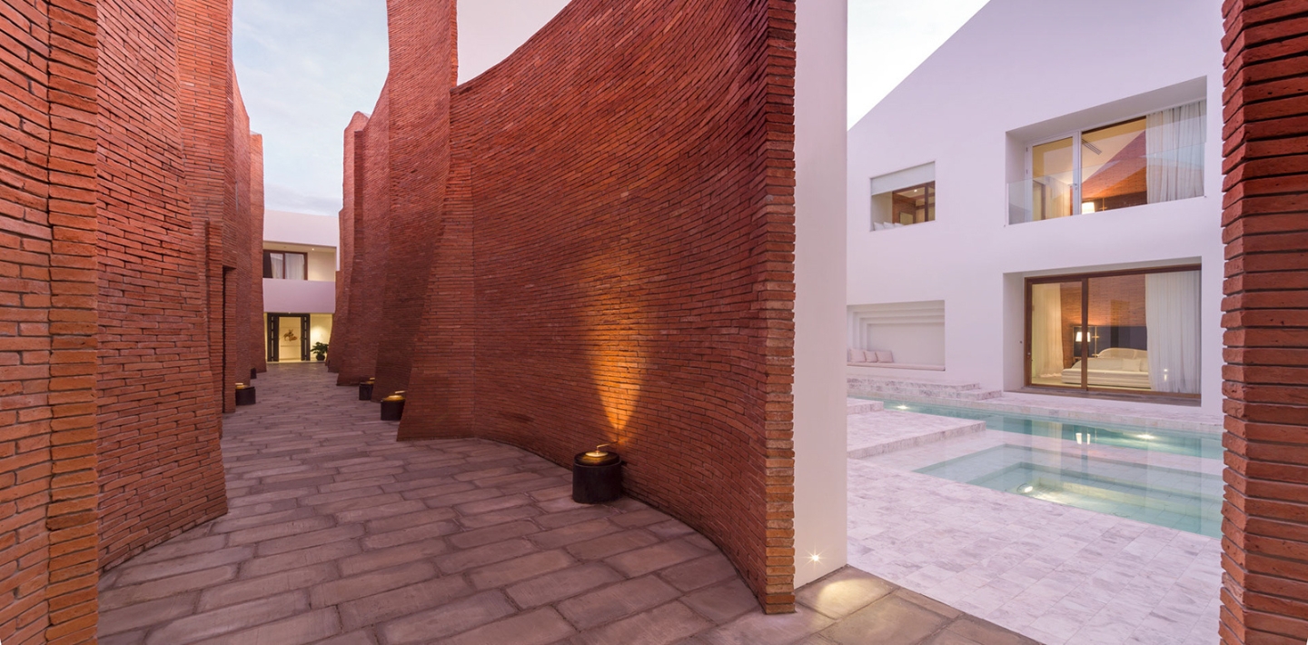 sala ayutthaya riverside luxury over overlooking majestic history